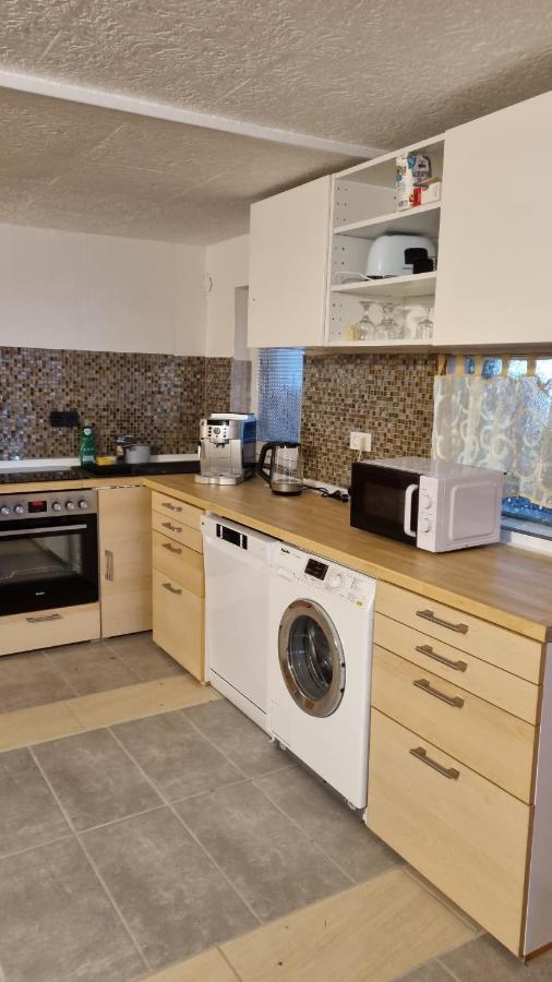 לופינגן Modern Eingerichtete 3-Zi-Ferienwohnung Zu Vermieten מראה חיצוני תמונה