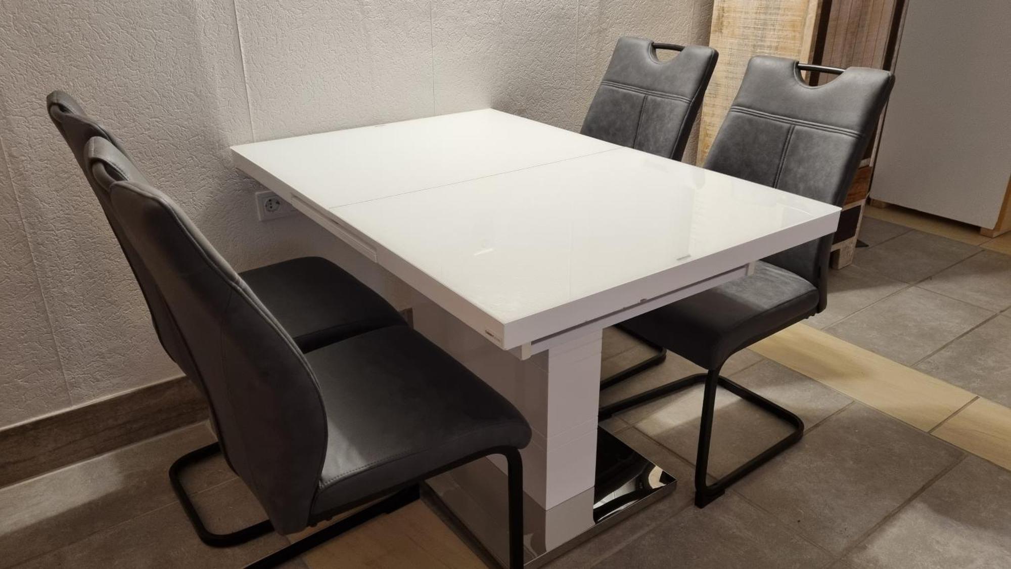 לופינגן Modern Eingerichtete 3-Zi-Ferienwohnung Zu Vermieten מראה חיצוני תמונה